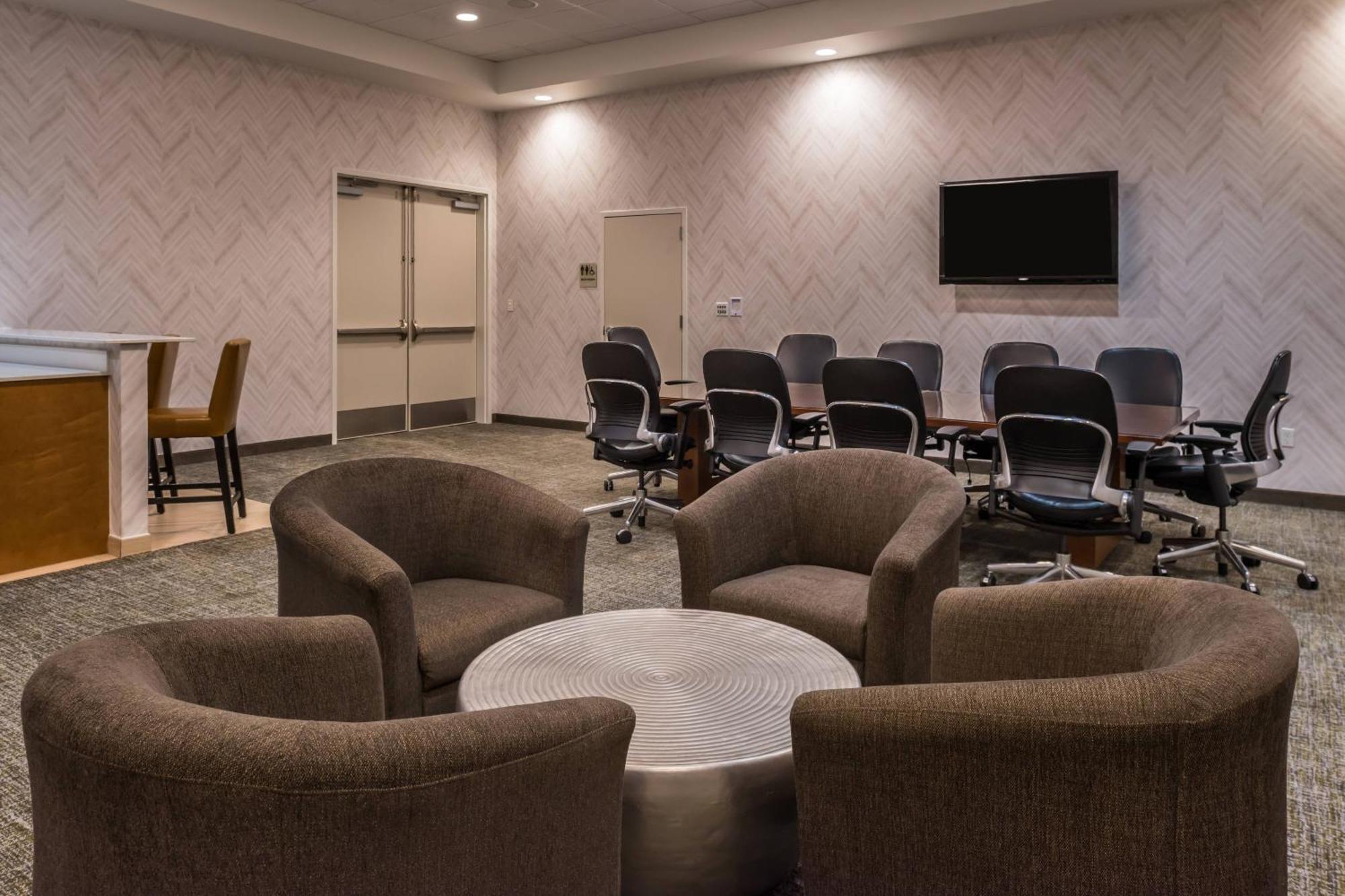Springhill Suites By Marriott Huntsville Downtown Экстерьер фото